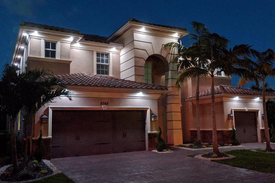 Trimlight QC Example Home Image